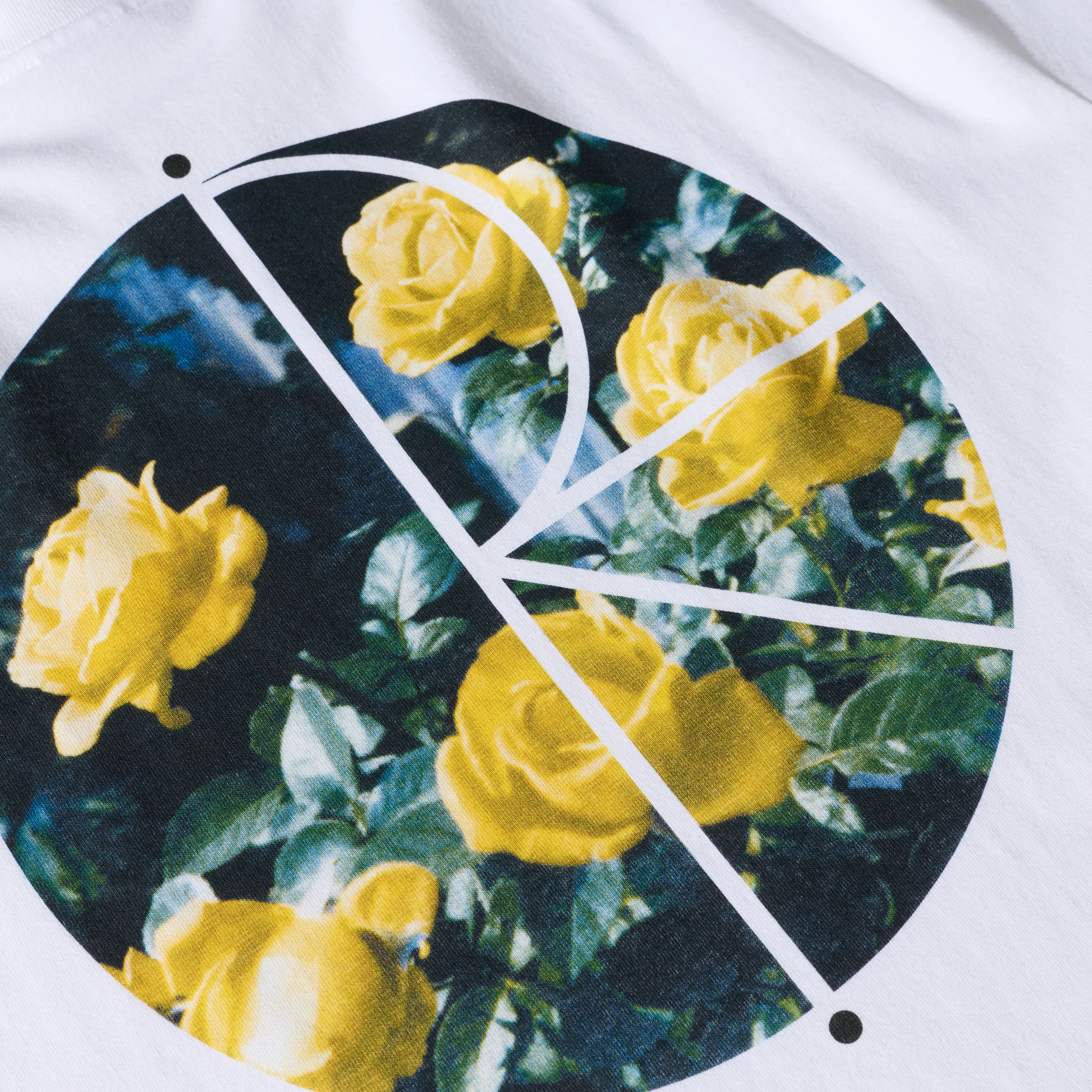 POLAR FILL LOGO TEE MÄRTAS ROSES WHITE - Tôpette Skateboards & Lifestyle