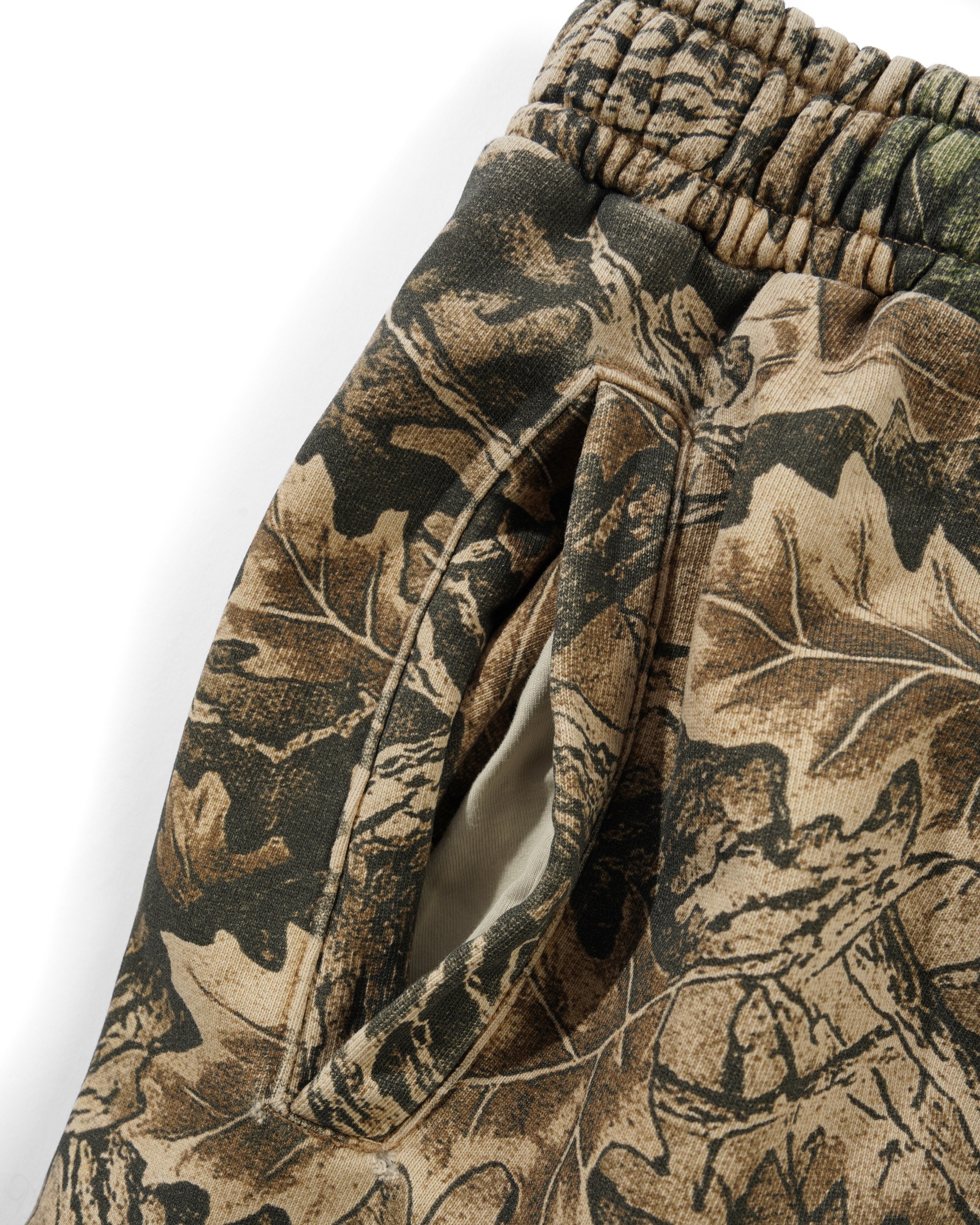 BUTTER FLEECE SHORTS FOREST CAMO - Tôpette Skateboards & Lifestyle