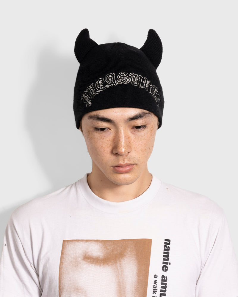 PLEASURES HORNS SKULLY BEANIE - Tôpette Skateboards & Lifestyle